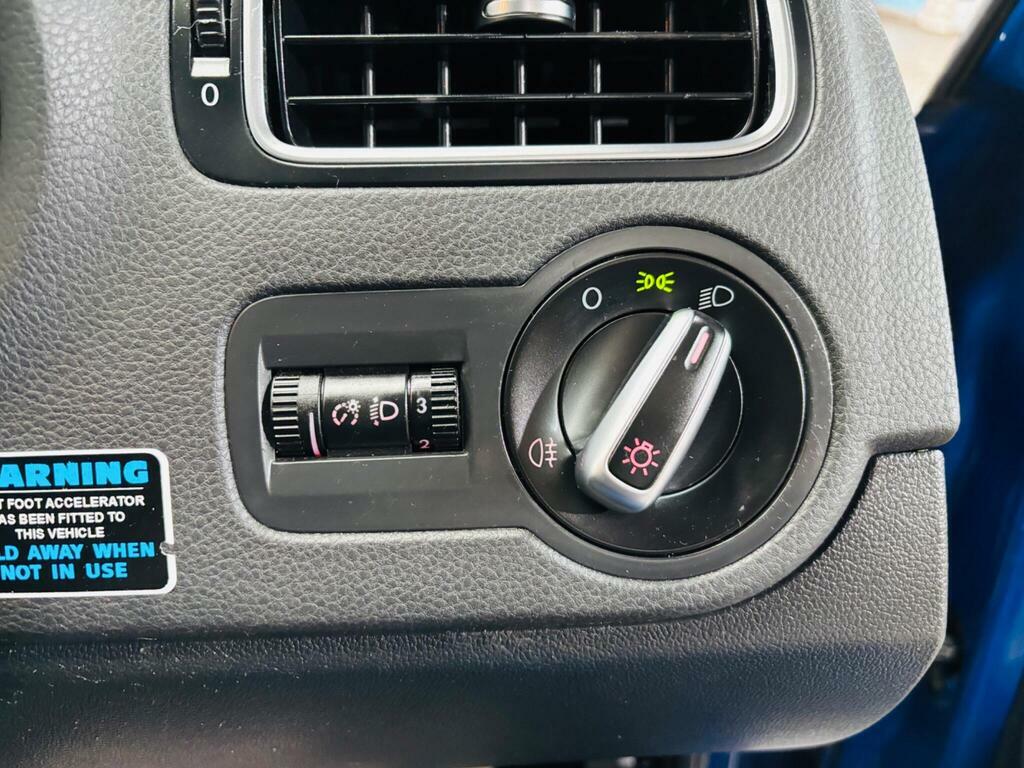 Volkswagen Polo S Silver #16