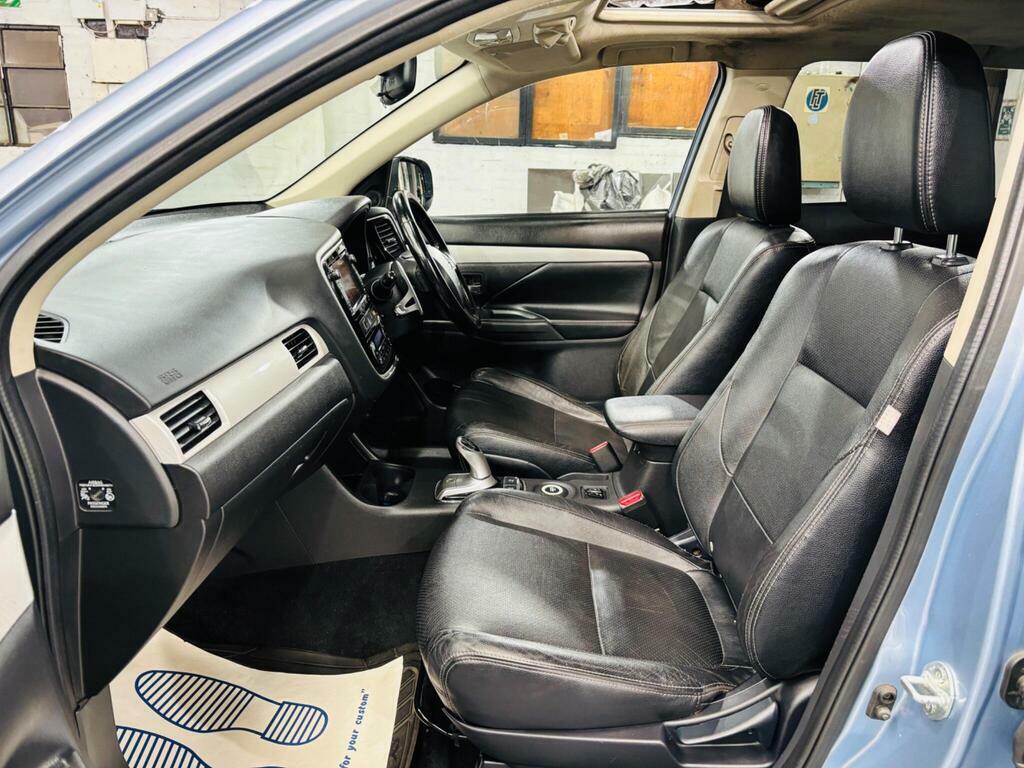 Mitsubishi Outlander Di-d Gx 3 Grey #13