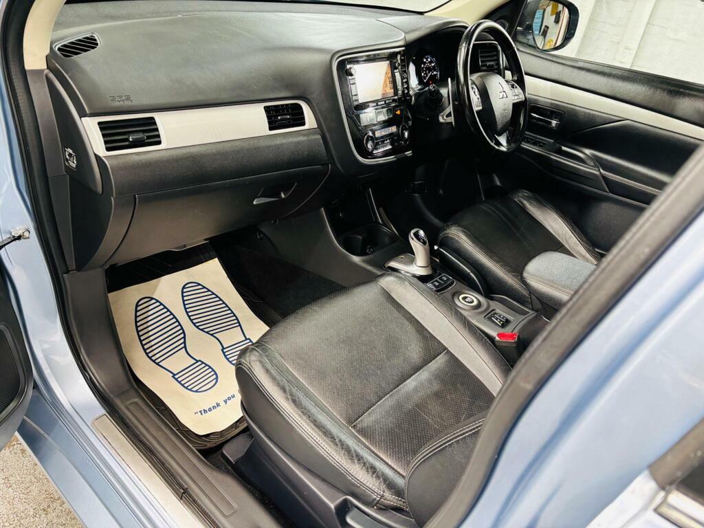 Mitsubishi Outlander Di-d Gx 3 Grey #12
