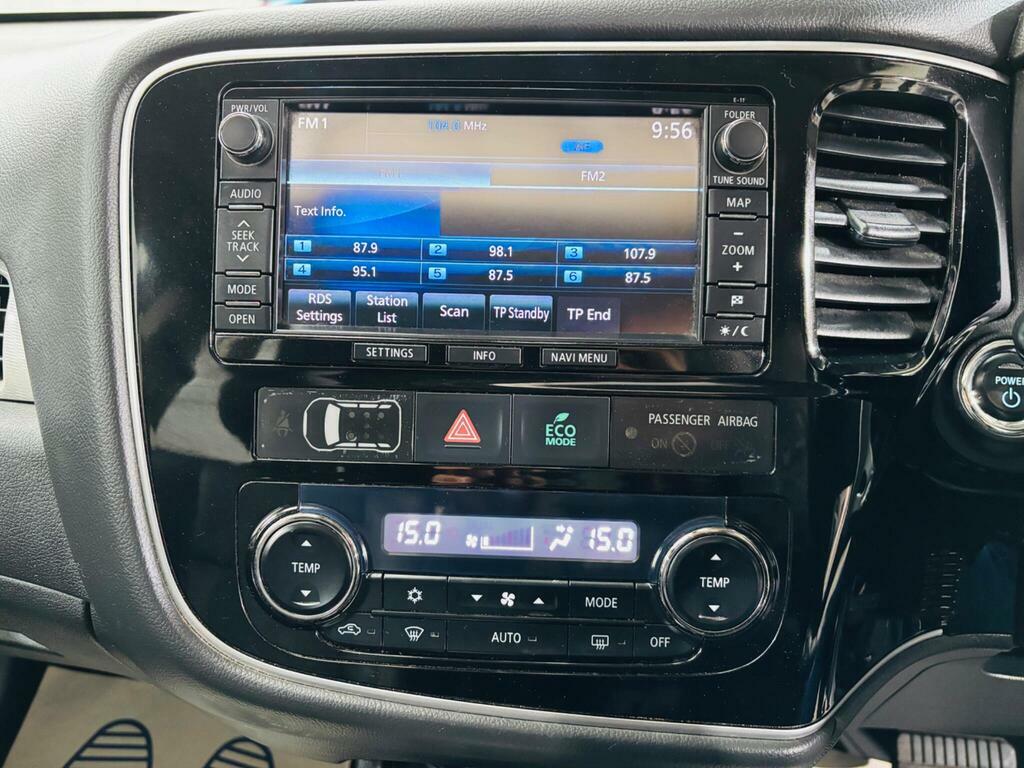 Mitsubishi Outlander Di-d Gx 3 Grey #20