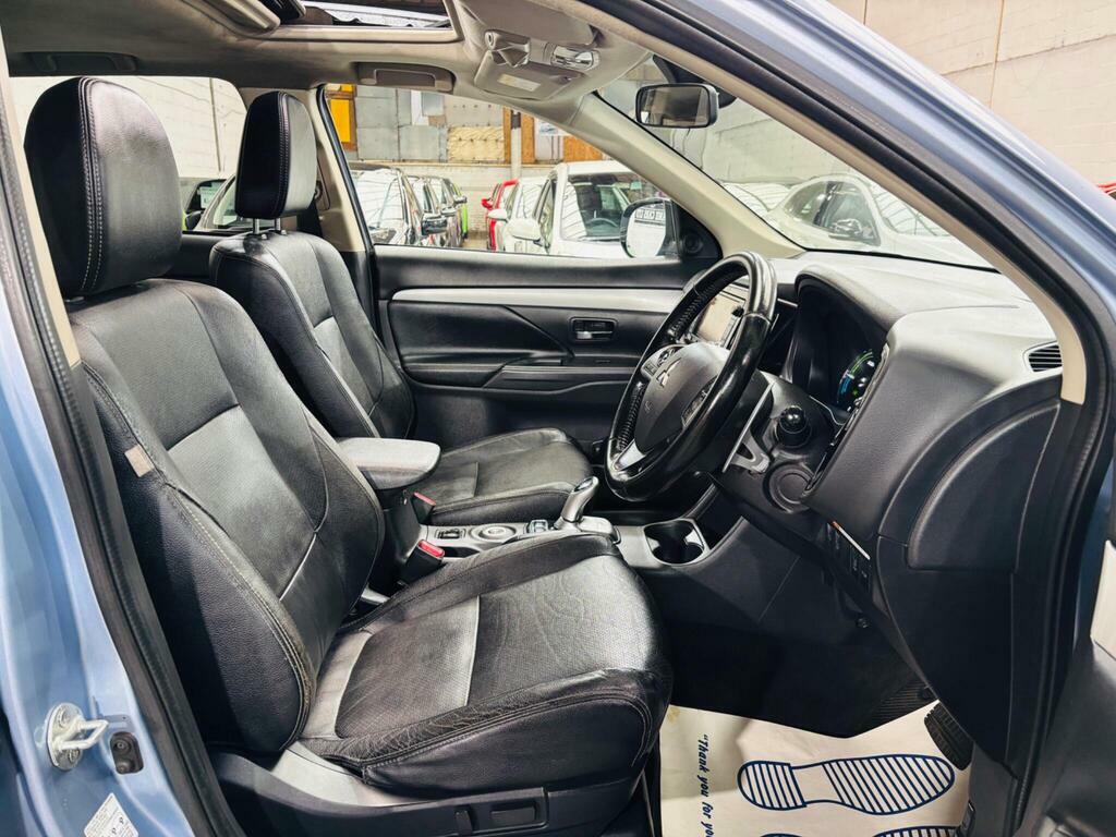 Mitsubishi Outlander Di-d Gx 3 Grey #11