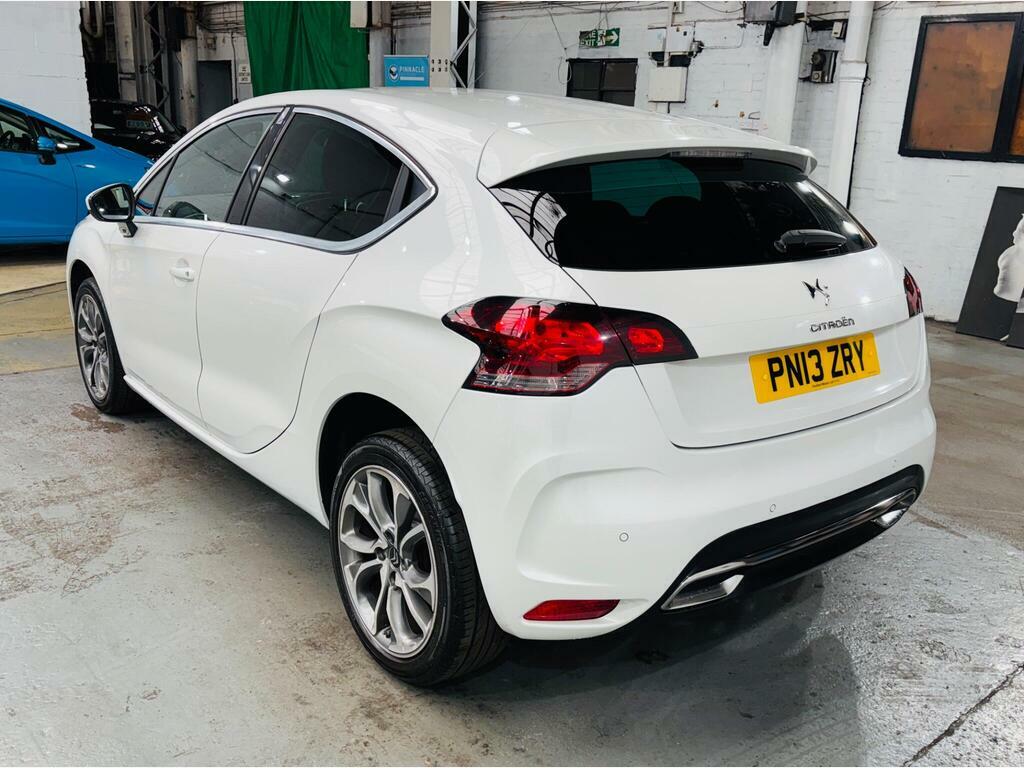 Citroen DS4 1.6 E-hdi Airdream Dstyle Egs6 Euro 5 S S White #6