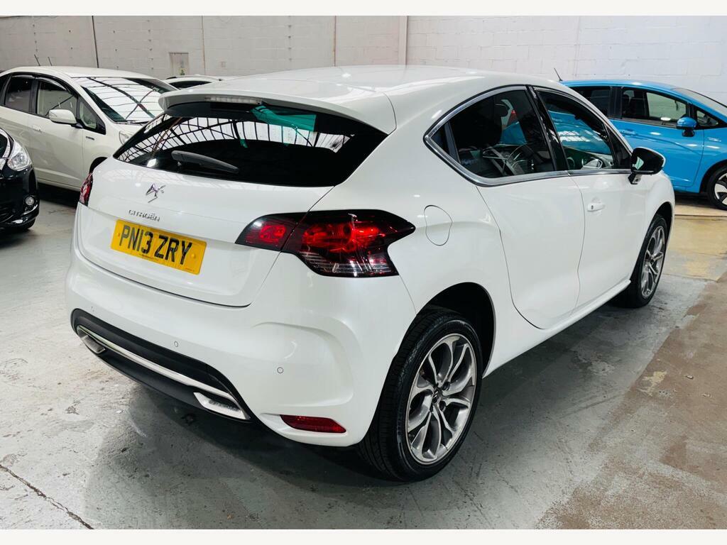 Citroen DS4 1.6 E-hdi Airdream Dstyle Egs6 Euro 5 S S White #4