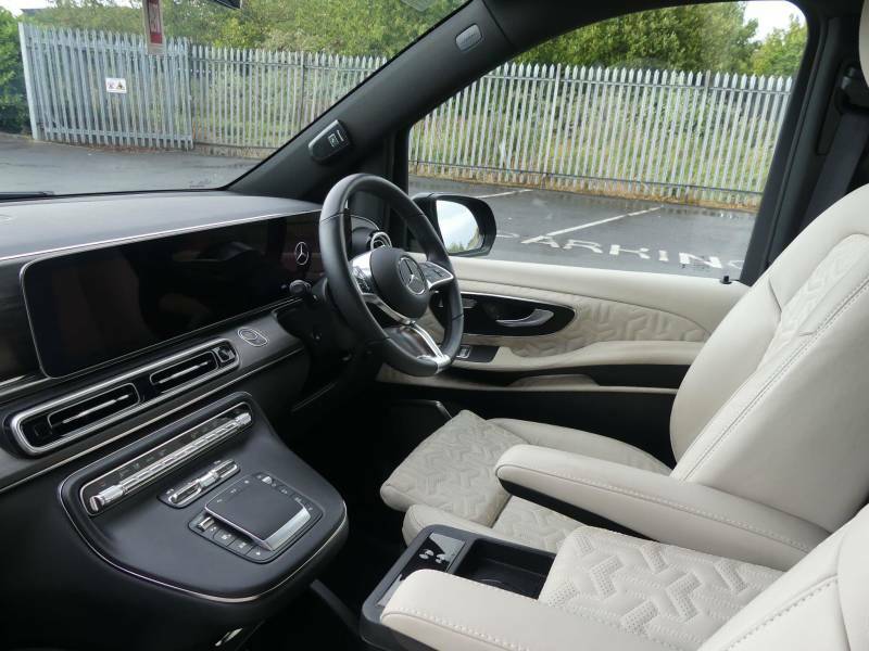 Mercedes-Benz V Class Mpv Black #10