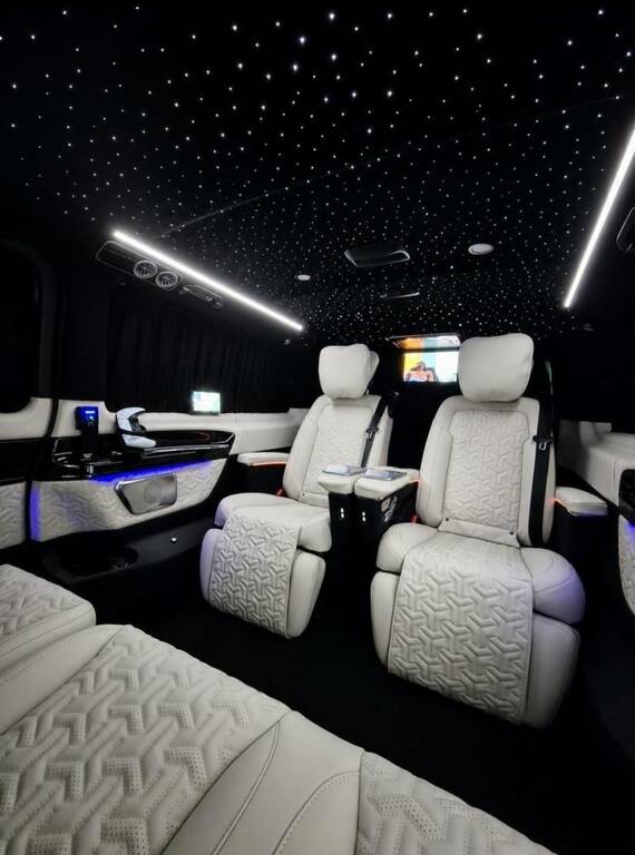 Mercedes-Benz V Class V220 D Premium 9G-tronic Extra Long7 Seats Grey #2