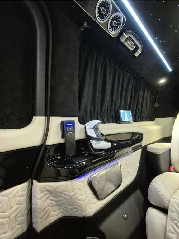 Mercedes-Benz V Class Mpv Black #8