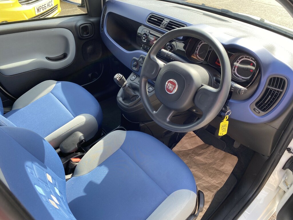 Fiat Panda Hatchback Panda 1.2 Lounge 201666 White #2