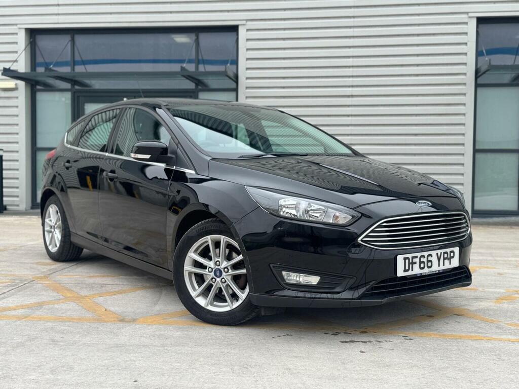 Ford Focus Hatchback 1.0T Ecoboost Zetec Euro 6 Ss 20 Black