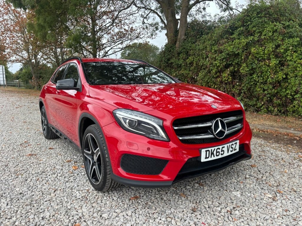 Mercedes-Benz GLA Class 2.1L Amg Line Red
