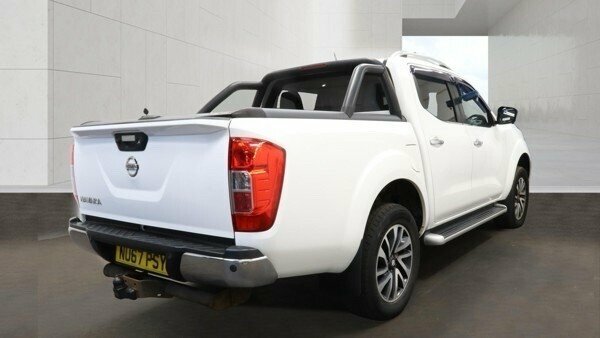 Nissan Navara 2.3L Tekna White #4
