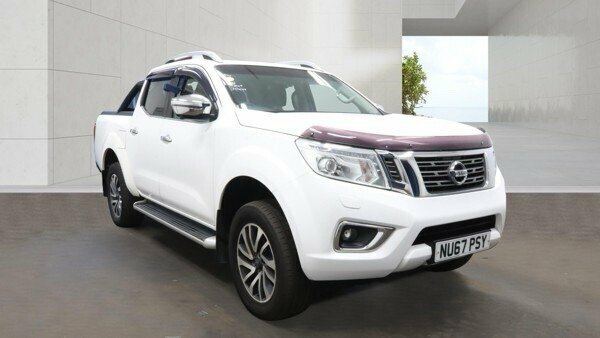 Nissan Navara 2.3L Tekna White