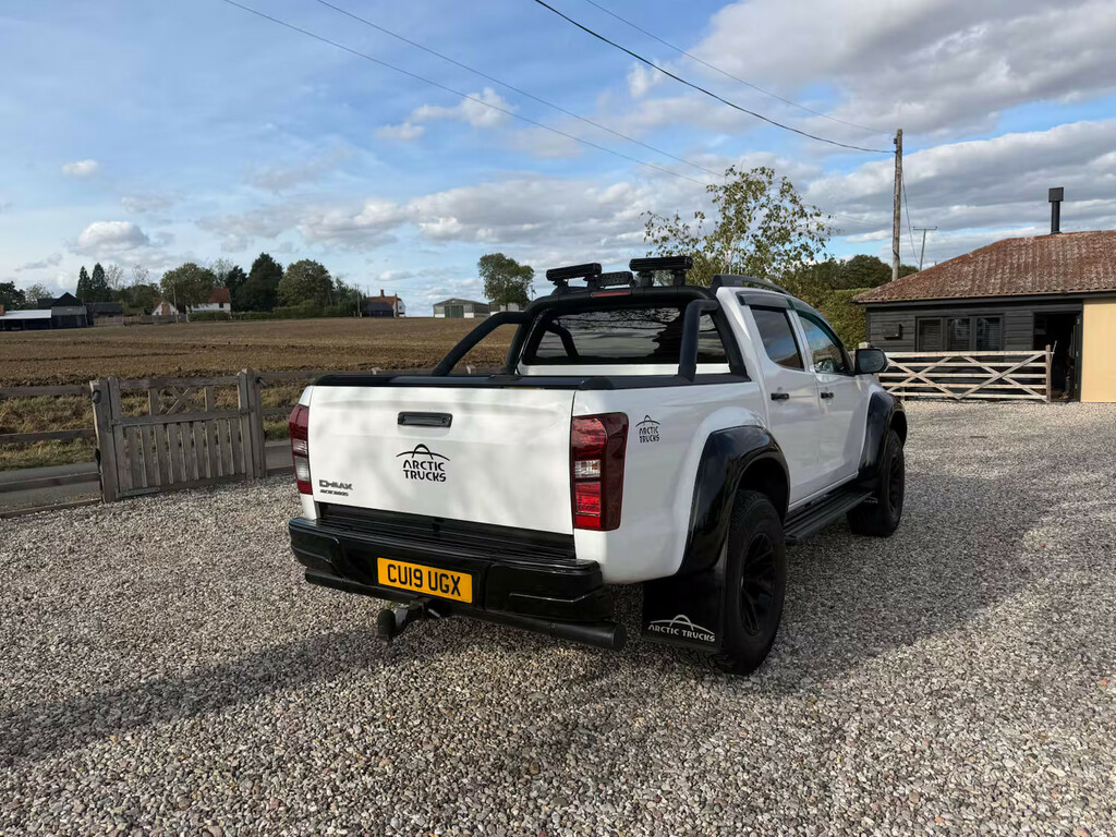 Isuzu D-Max 1.9 Arctic Truck 35 Double Cab 4X4 Pick Up Di White #4