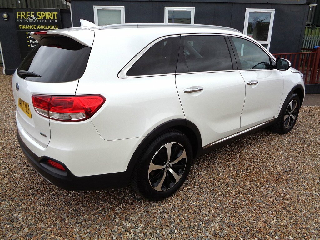 Kia Sorento Kx-2 White #35
