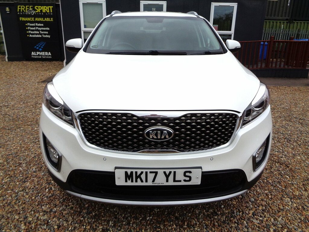 Kia Sorento Crdi Kx-2 White #2