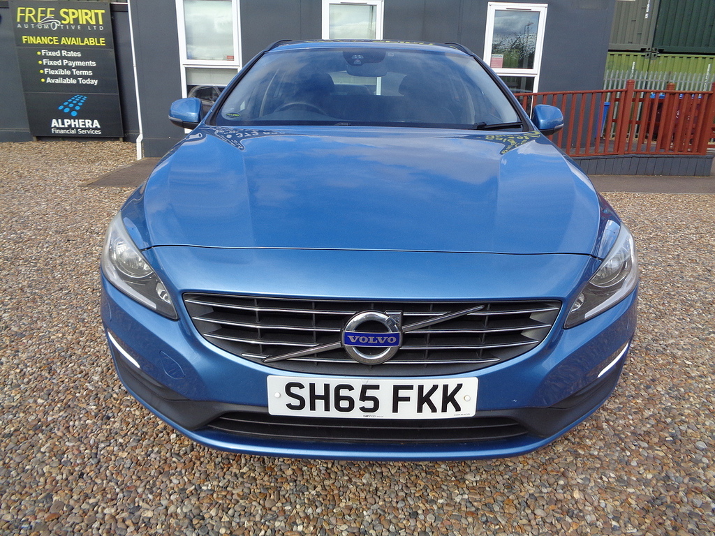 Volvo V60 D2 Se Blue #2