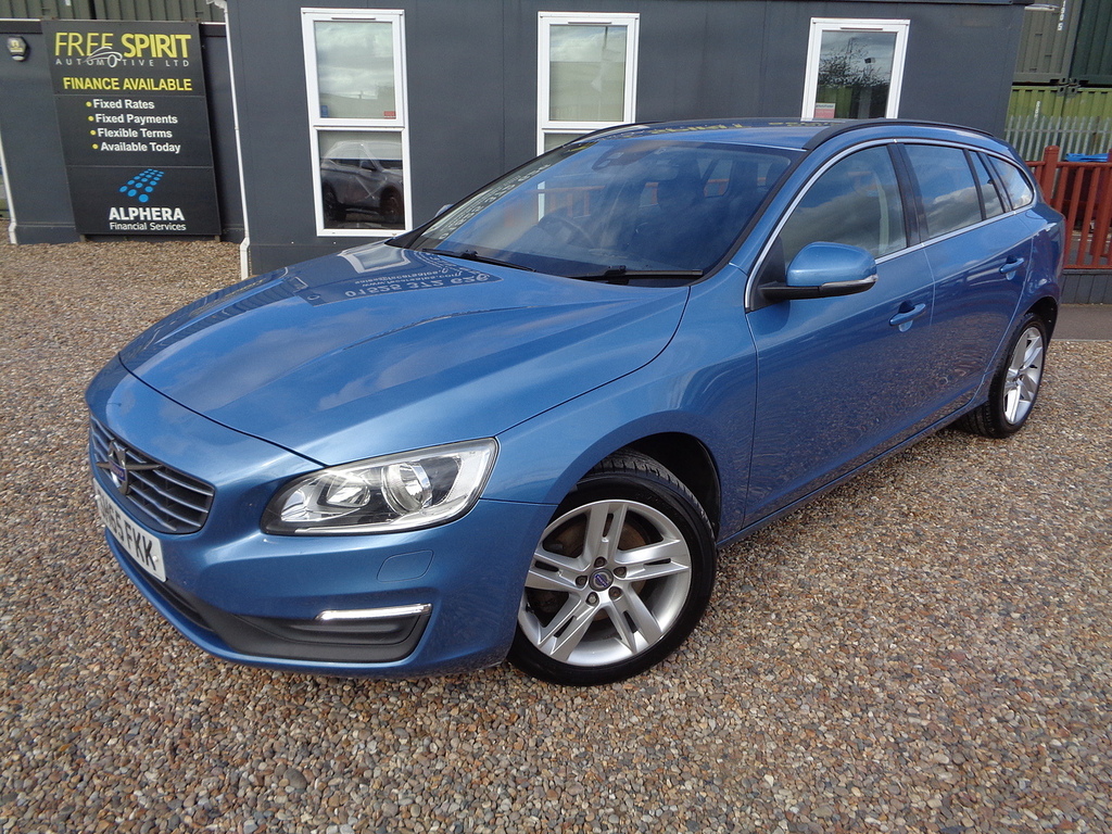 Volvo V60 D2 Se Blue #4