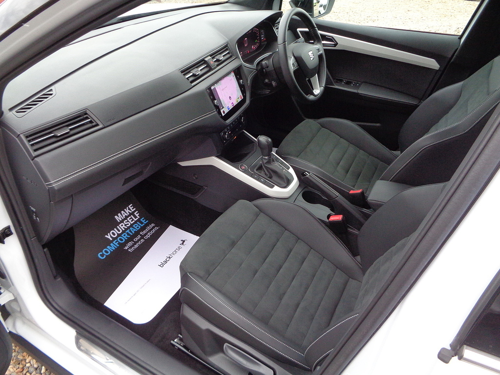 Seat Arona 1.0 Tsi 110 Fr Red Edition Black #25