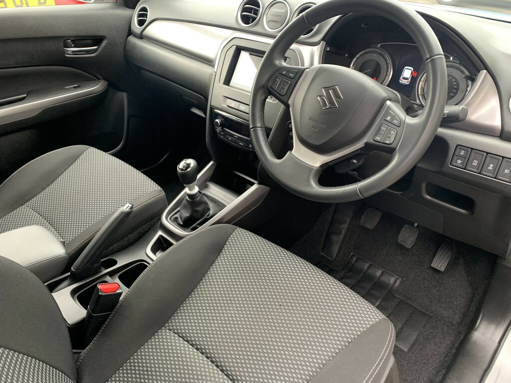 Suzuki Vitara 1.5 Sz5 Suv Yellow #11