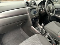 Suzuki Vitara 1.5 Sz5 Suv Yellow #21