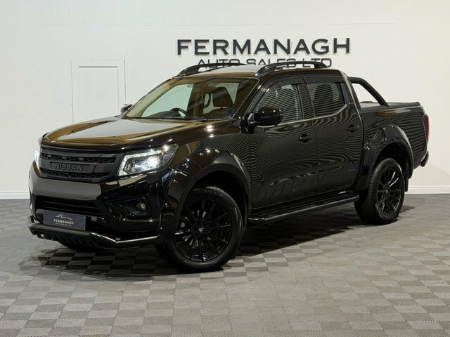 Nissan Navara Automatic Black #4