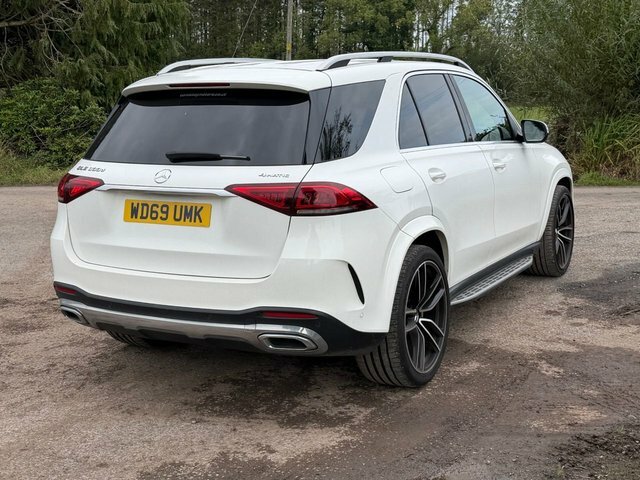 Mercedes-Benz GLE Class 2.0 Gle300d Amg Line Suv G-tronic 4Mati White #3