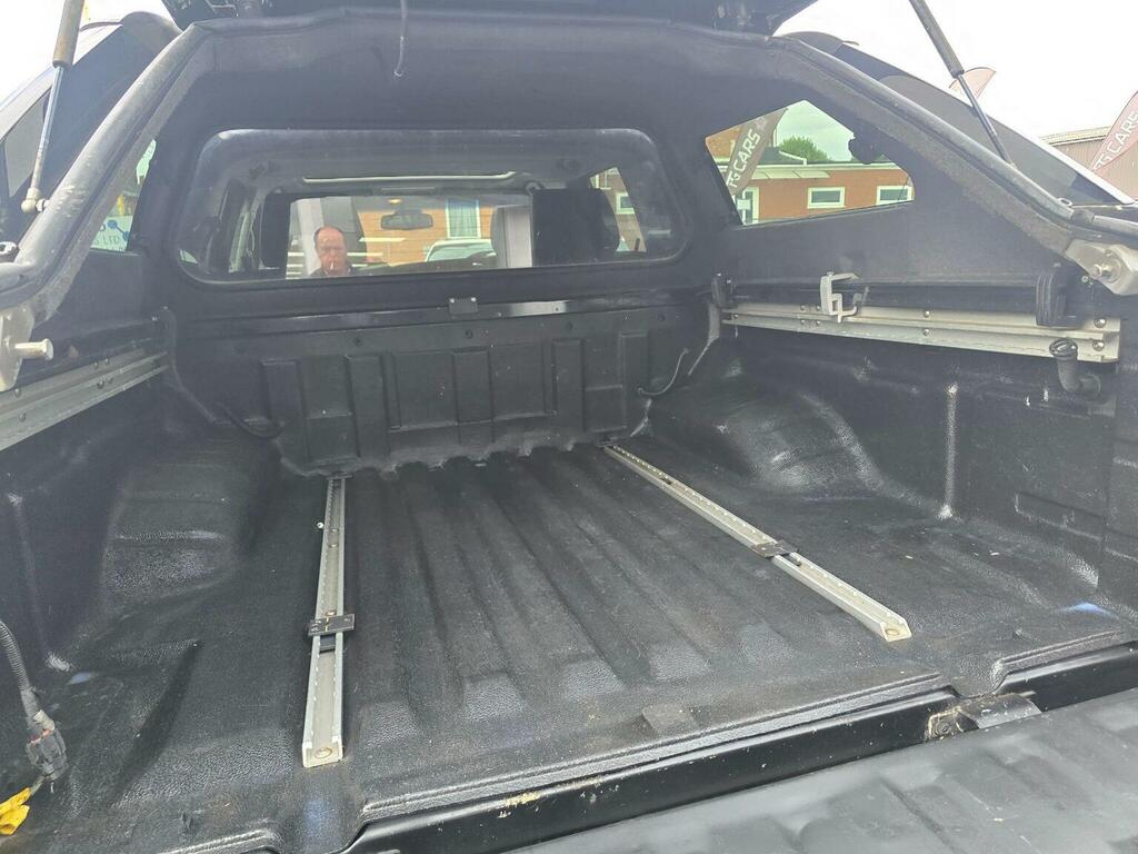 Nissan Navara 2.5 Dci Tekna 2014 Black #14
