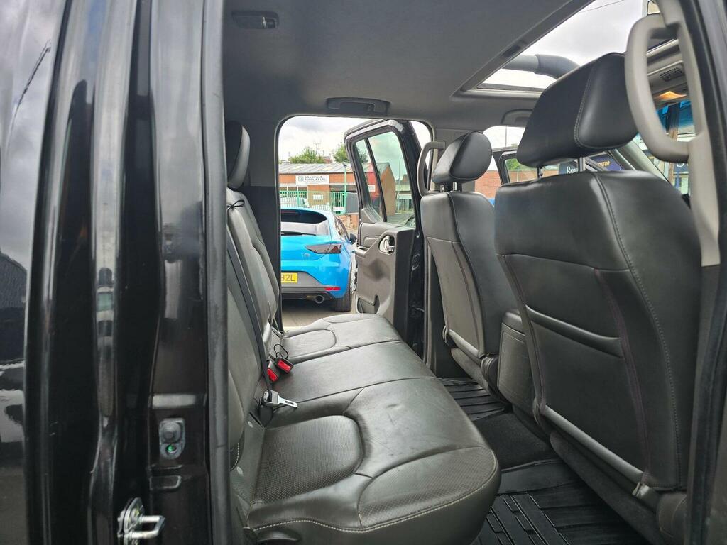 Nissan Navara 2.5 Dci Tekna 2014 Black #20