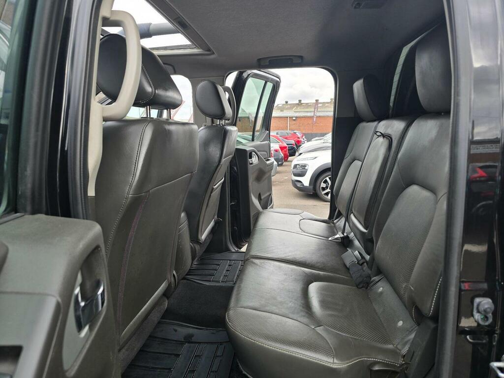 Nissan Navara 2.5 Dci Tekna 2014 Black #18