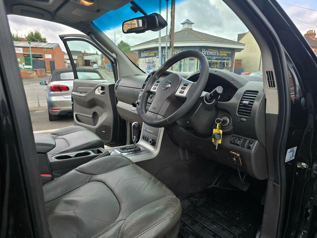 Nissan Navara Pickup 3.0 Dci V6 Outlaw 4Wd Euro 4 2014 Black #3