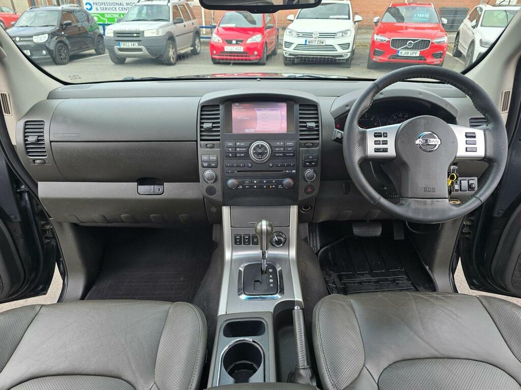 Nissan Navara Pickup 3.0 Dci V6 Outlaw 4Wd Euro 4 2014 Black #2