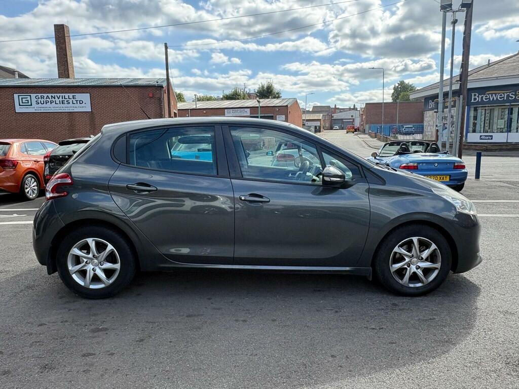 Peugeot 208 1.2 Vti Active Euro 5 Grey #3
