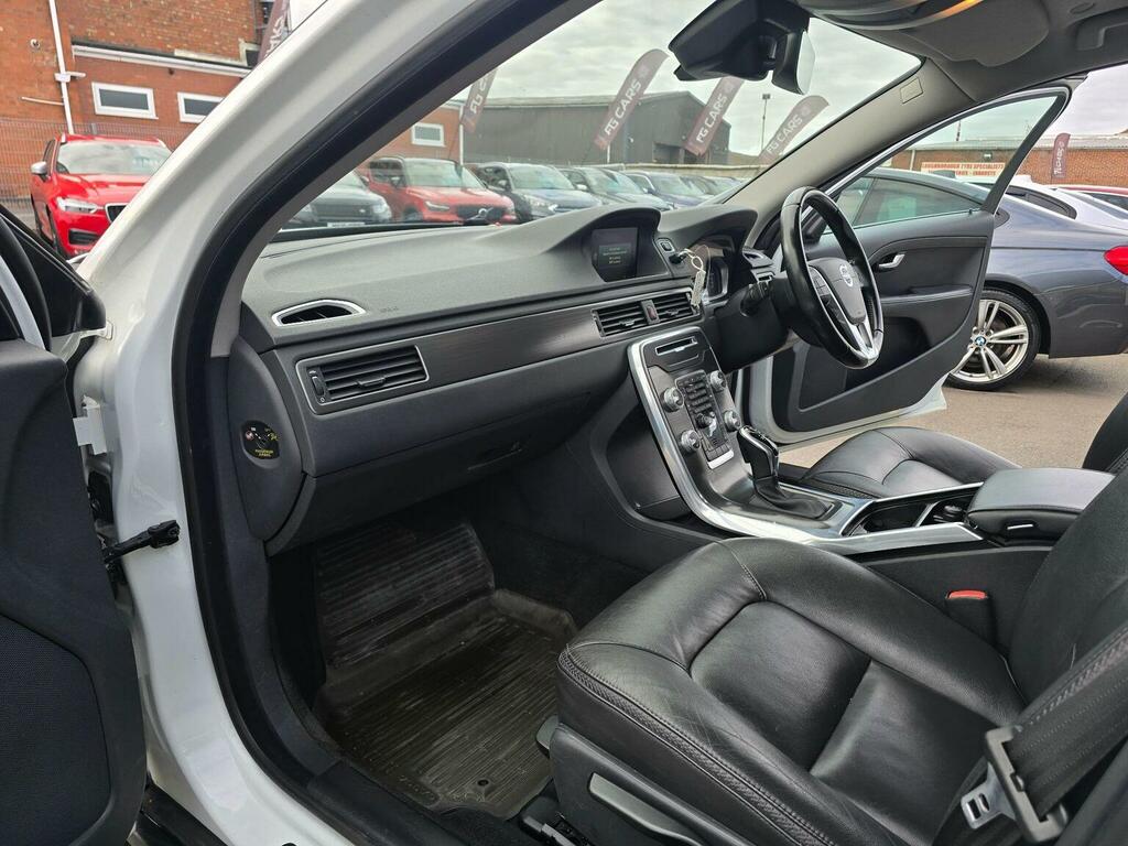 Volvo XC70 2.4L Se Lux Silver #14