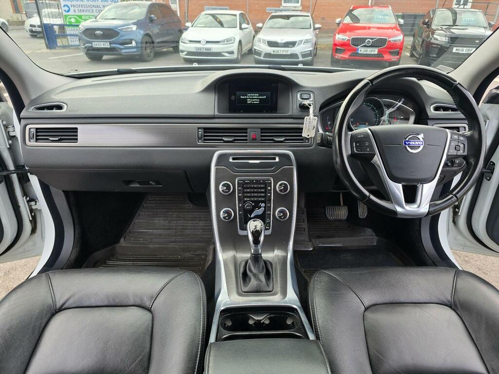 Volvo XC70 2.4 D5 Se Lux Geartronic Awd Euro 5 White #2
