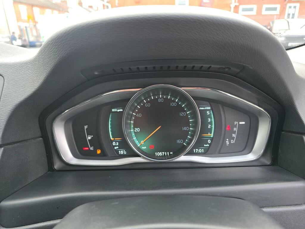 Volvo XC70 2.4L Se Lux Silver #20