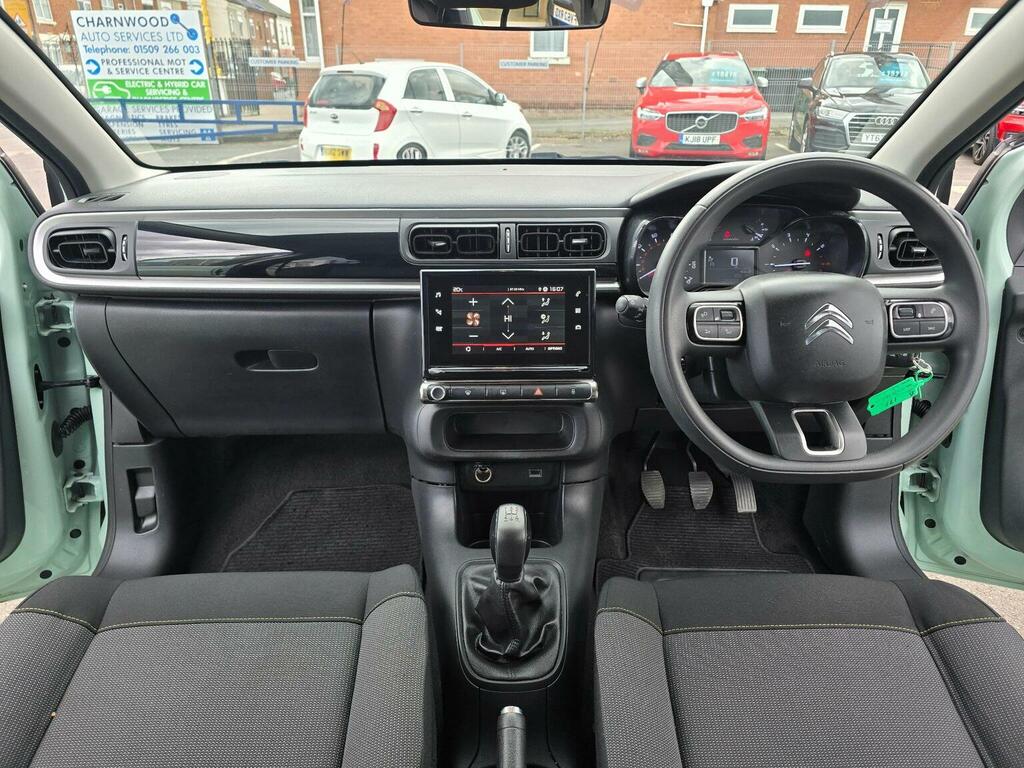 Citroen C3 Hatchback 1.2 Puretech Feel Euro 6 Ss 2019 Green #2