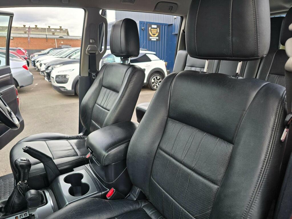 Mitsubishi Shogun 3.2 Di-dc Sg2 Van Silver #17