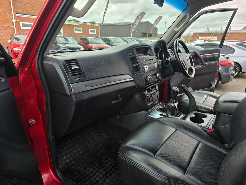 Mitsubishi Shogun 3.2 Di-dc Sg2 Van Silver #19