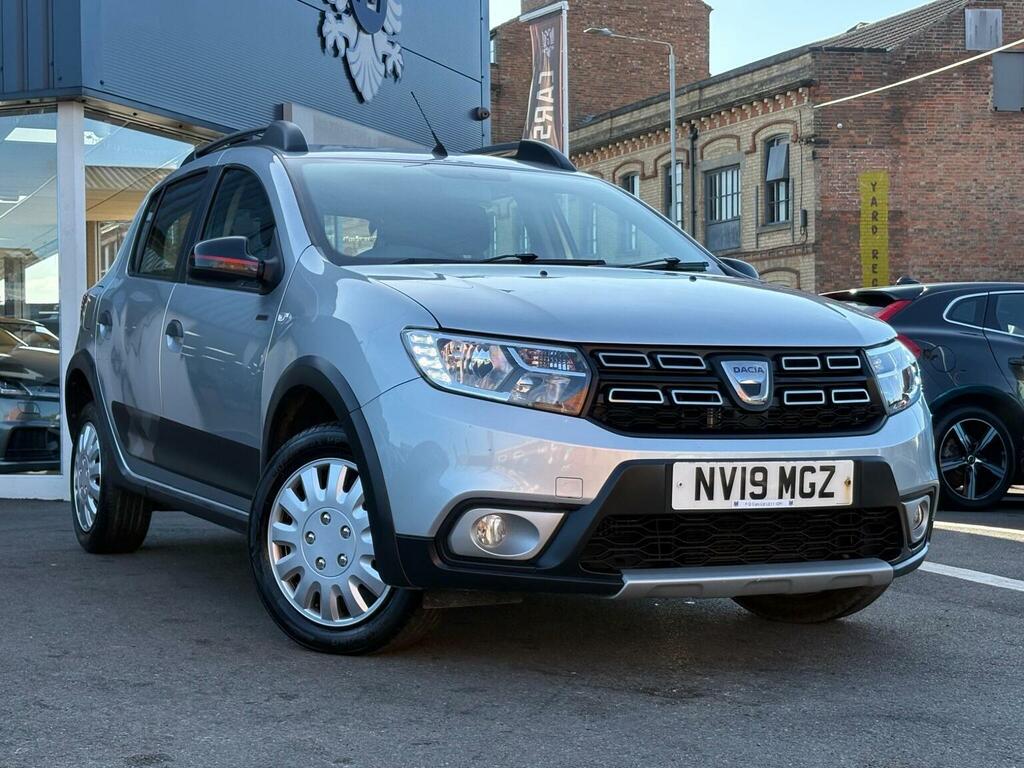 Dacia Sandero Stepway 0.9 Tce Techroad Euro 6 Ss Grey