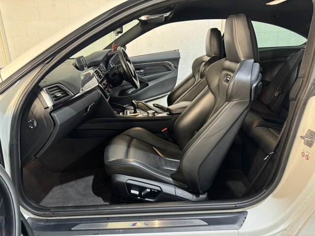 BMW M4 3.0 M4 Competition Edition Package White #44