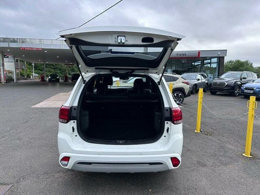 Mitsubishi Outlander 2.4H Twinmotor 13.8Kwh Dynamic Safety Cvt 4Wd Euro White #6