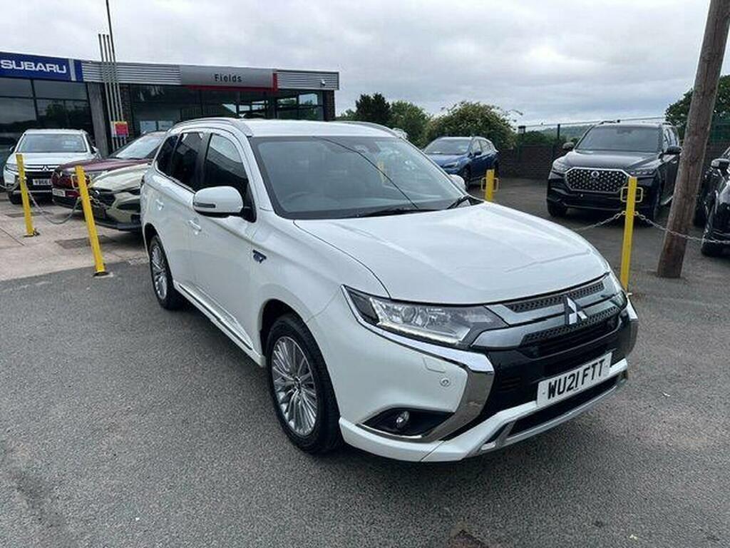 Mitsubishi Outlander 2.4H Twinmotor 13.8Kwh Dynamic Safety Cvt 4Wd Euro White