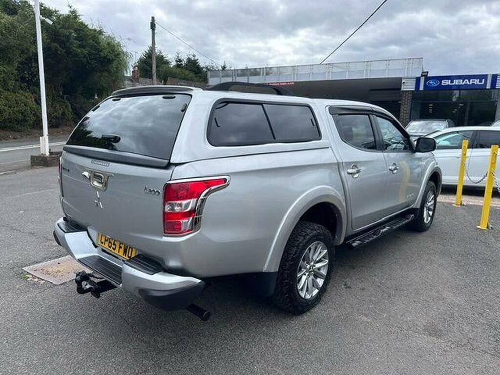Mitsubishi L200 Mitsubishi L200 2.4 Di-d Dc Warrior Pickup Double Red #10