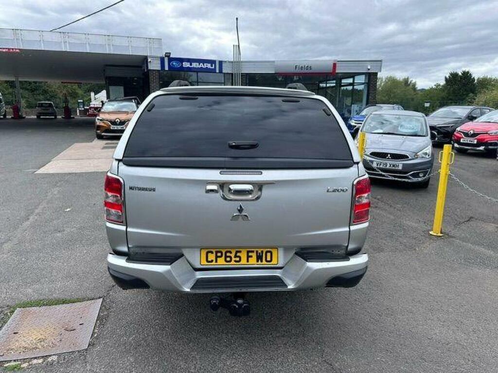Mitsubishi L200 Mitsubishi L200 2.4 Di-d Dc Warrior Pickup Double Red #9