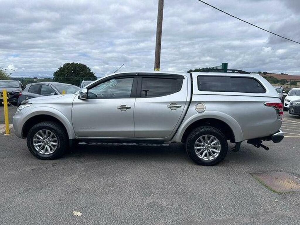Mitsubishi L200 Mitsubishi L200 2.4 Di-d Dc Warrior Pickup Double Red #11