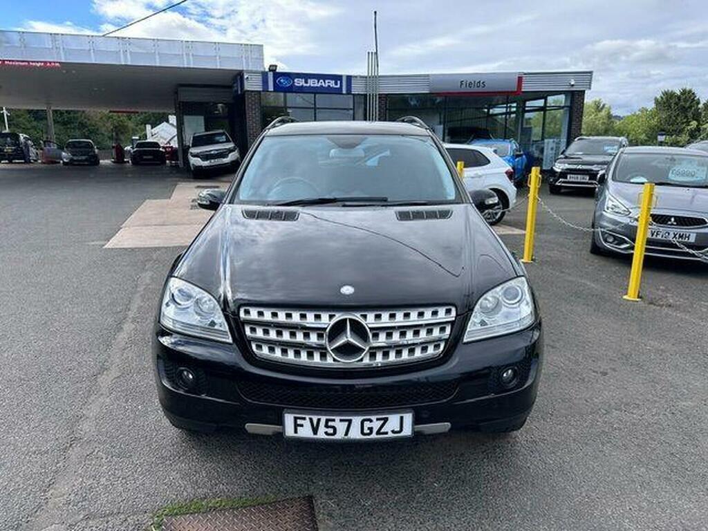 Mercedes-Benz M Class Suv 3.0 Ml320 Cdi Sport 7G-tronic 200757 Black #2