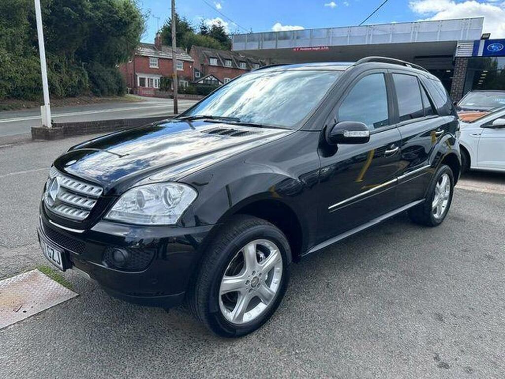 Mercedes-Benz M Class Suv 3.0 Ml320 Cdi Sport 7G-tronic 200757 Black #3