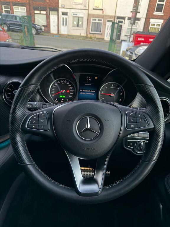 Mercedes-Benz V Class 2020 70 V220 #42