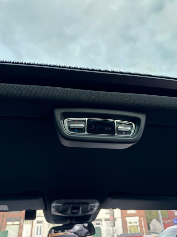 Mercedes-Benz V Class 2020 70 V220 #29