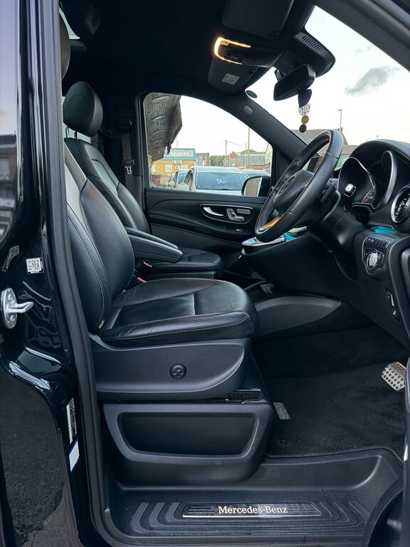Mercedes-Benz V Class 2020 70 V220 #15