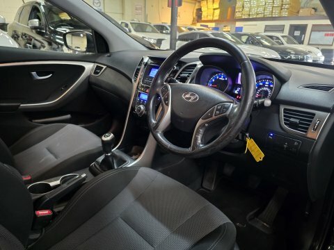Hyundai I30 Active Crdi 109 Silver #9